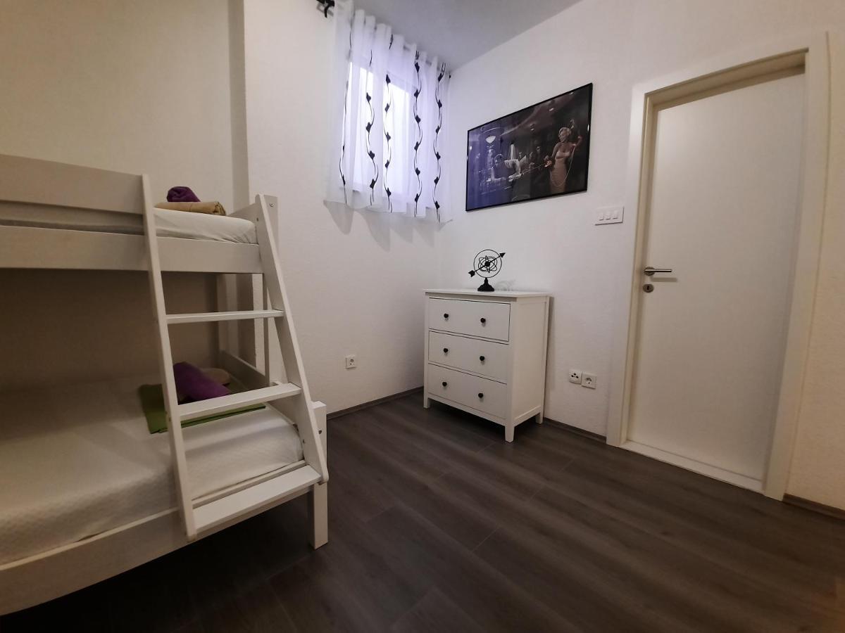 شقة Apartman The Godfather ماكارسكا المظهر الخارجي الصورة