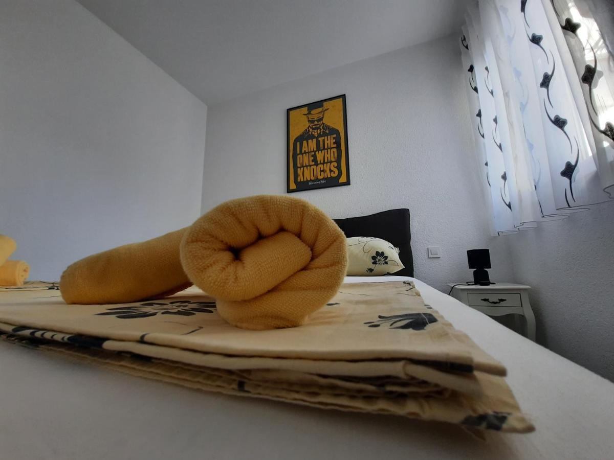 شقة Apartman The Godfather ماكارسكا المظهر الخارجي الصورة